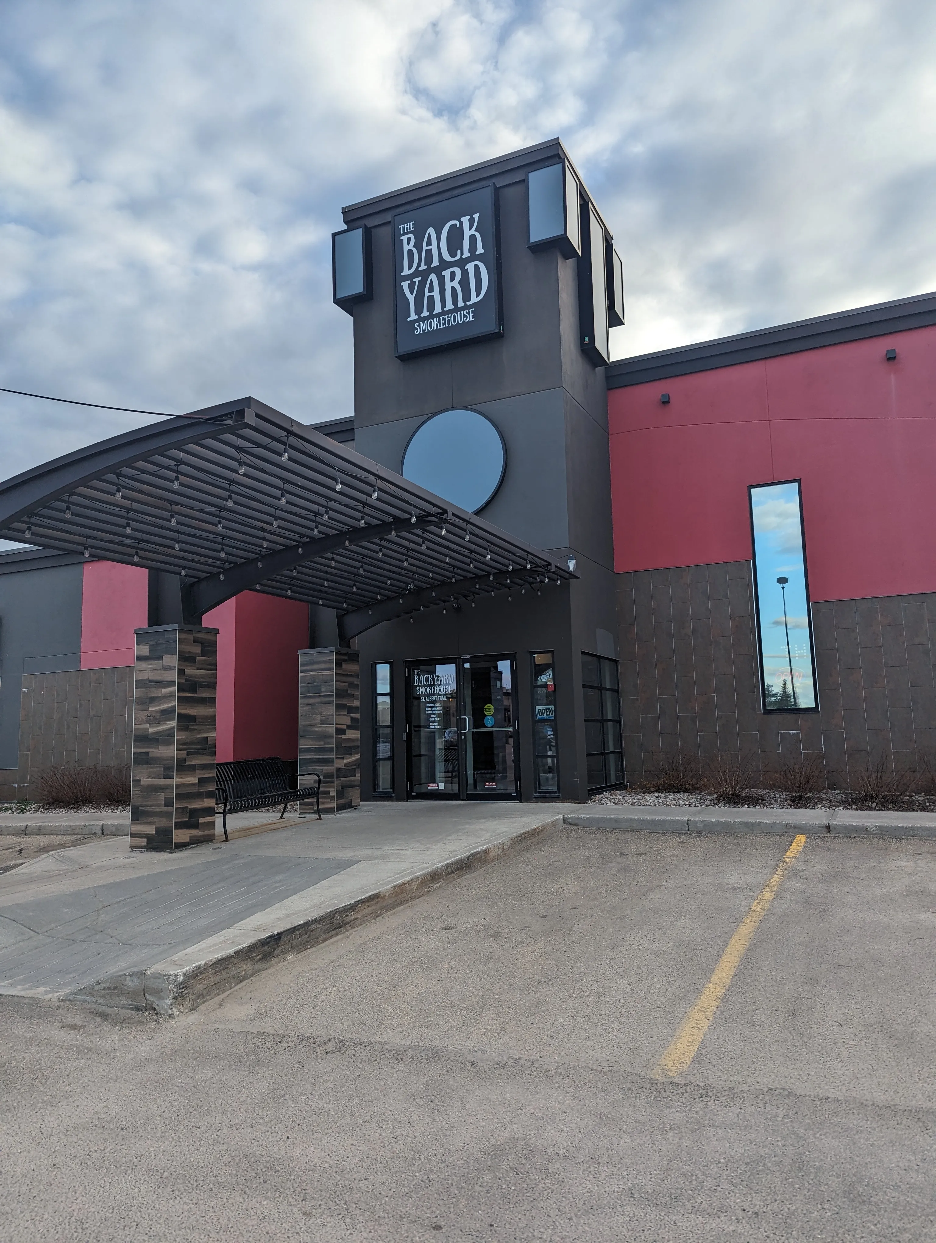 Backyard Smokehouse Toronto location on Dupont Street