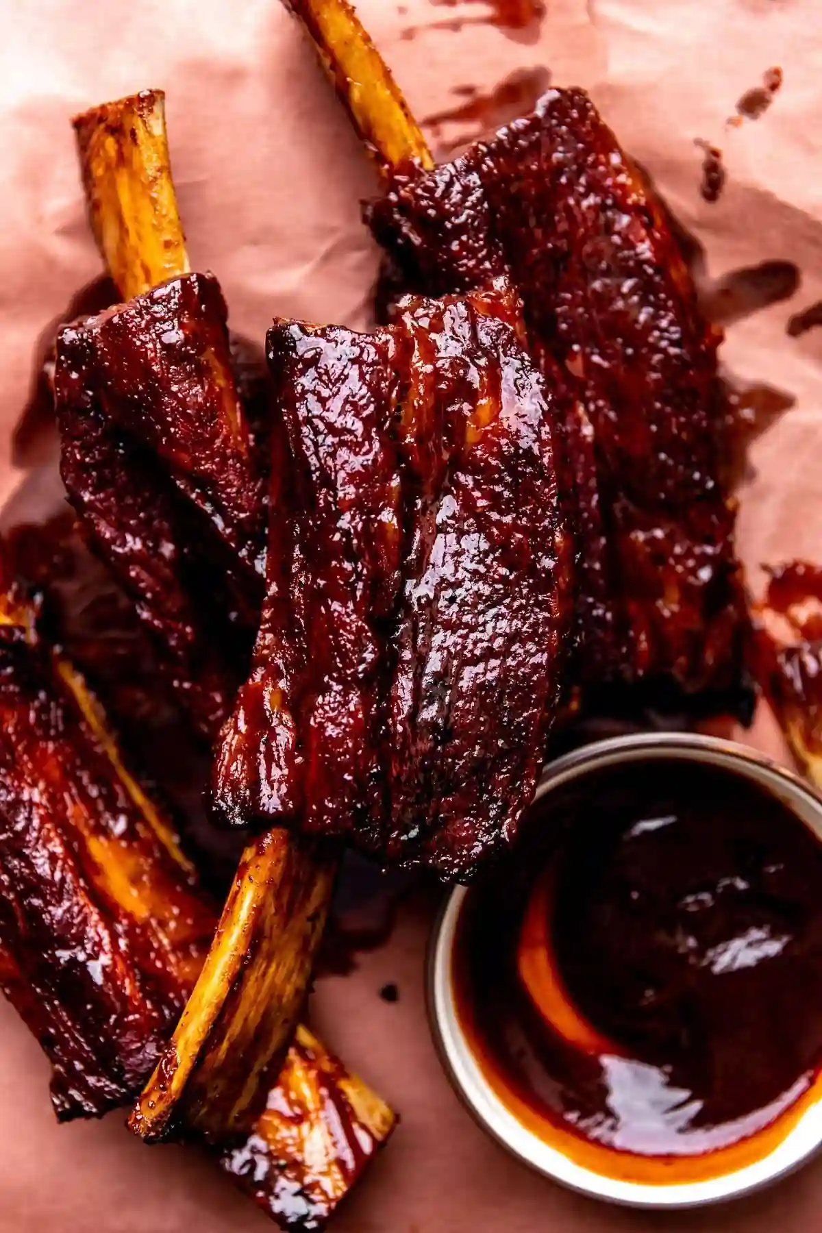 Best date night restaurants Mississauga — Cozy and ambient dining room atmosphere at Backyard Smokehouse